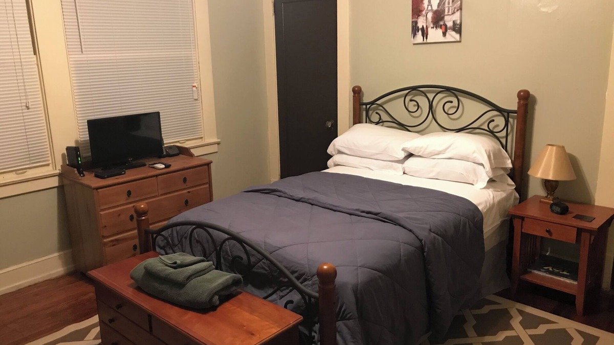 Selma House | 3 BR 2 Bath in Selma Historic District