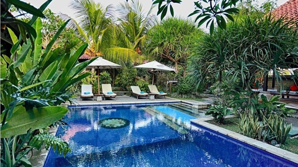 Pengosekan Villa | 3 BR Garden Pool Villa in Ubud with Breakfast, 5 Min from Monkey Forest