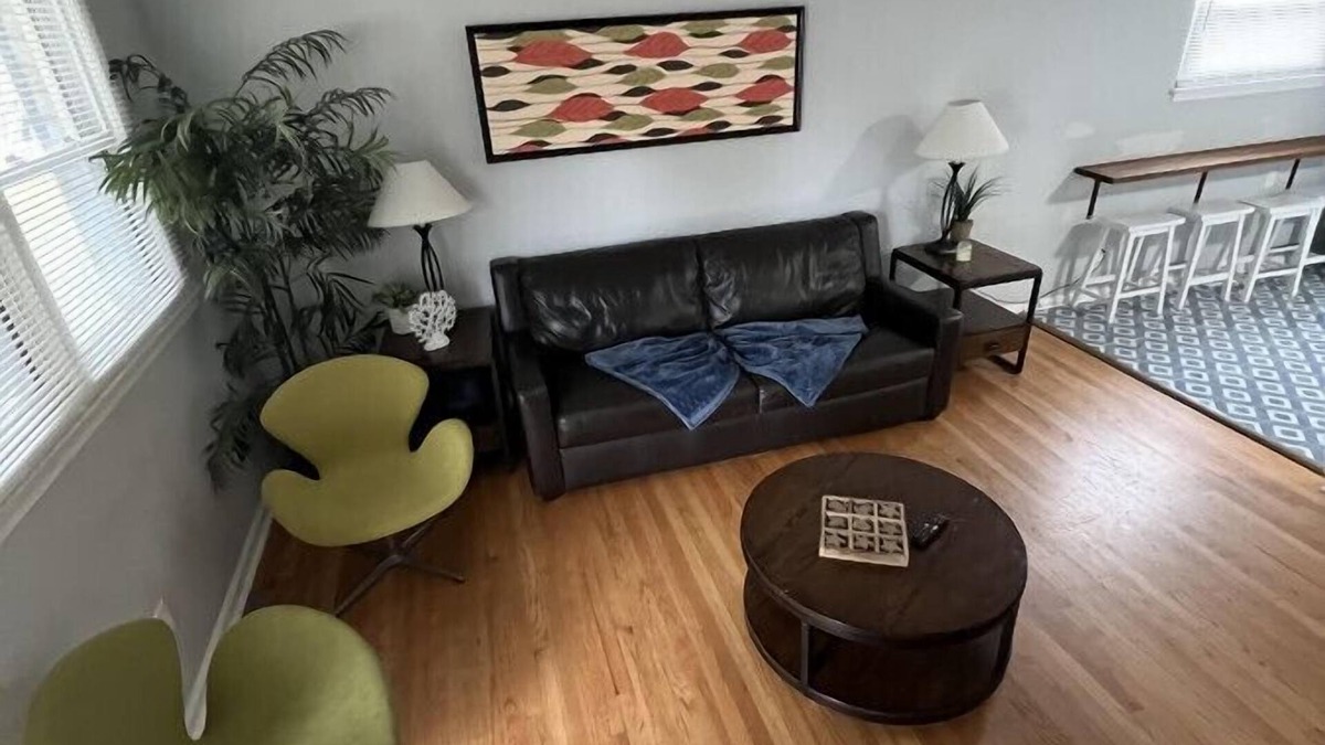 Norfolk - Virginia Beach House | 3-BR Home 3 mins. to Airport & 11 mins. to Beach