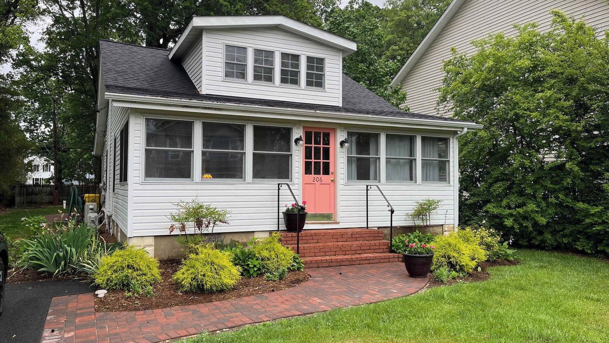 Mayo House | 3 BR Pet Friendly Beverly Beach Cottage