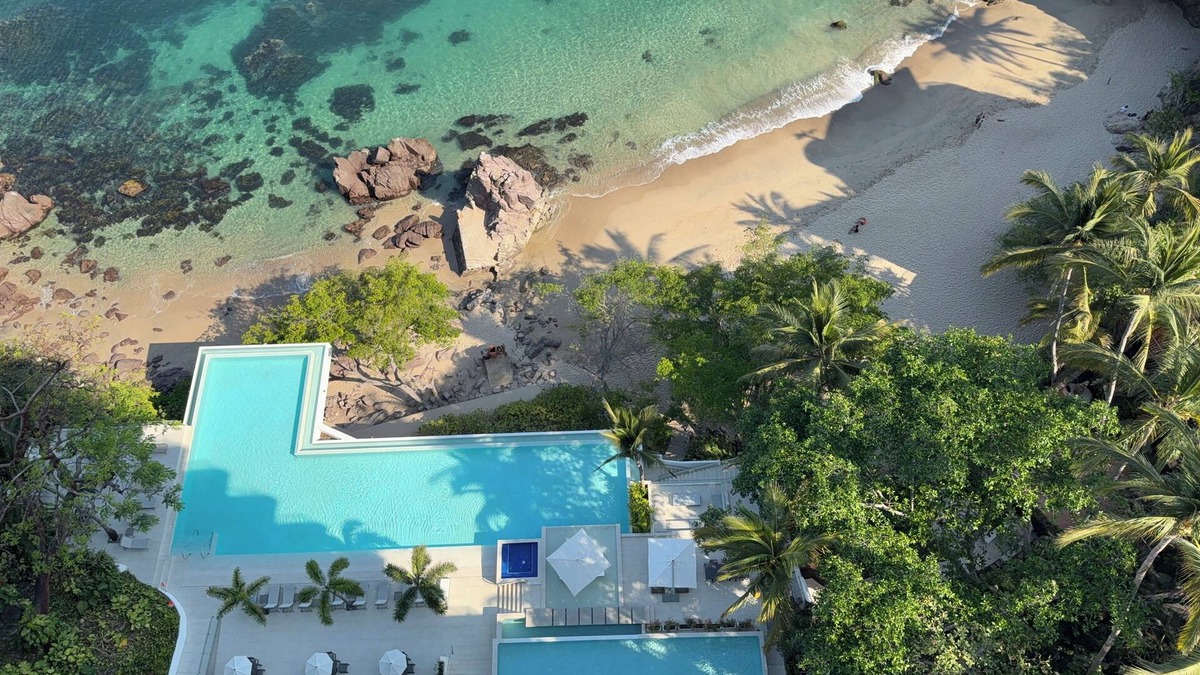 Amapas Apartment | 3 BR Sayan Beach 2500 SF Luxury Oceanfront Condo, 3 BR Sayan Oceanfront Luxury 2500 SF