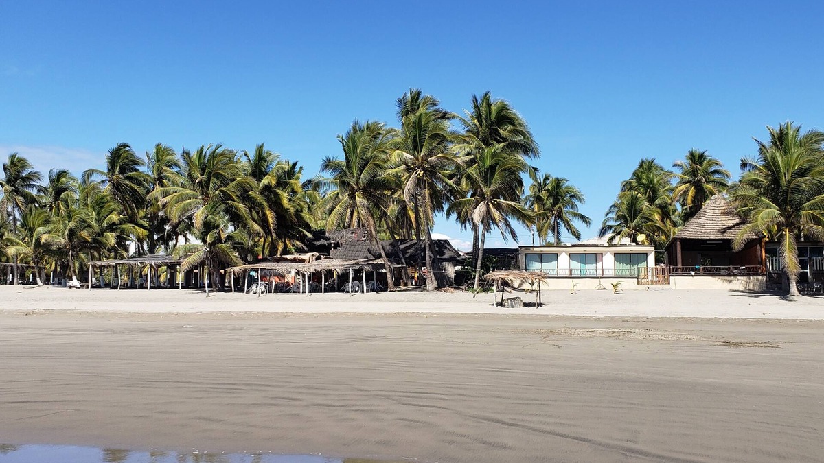 Playa Azul House | #3 Bungalow La Perla