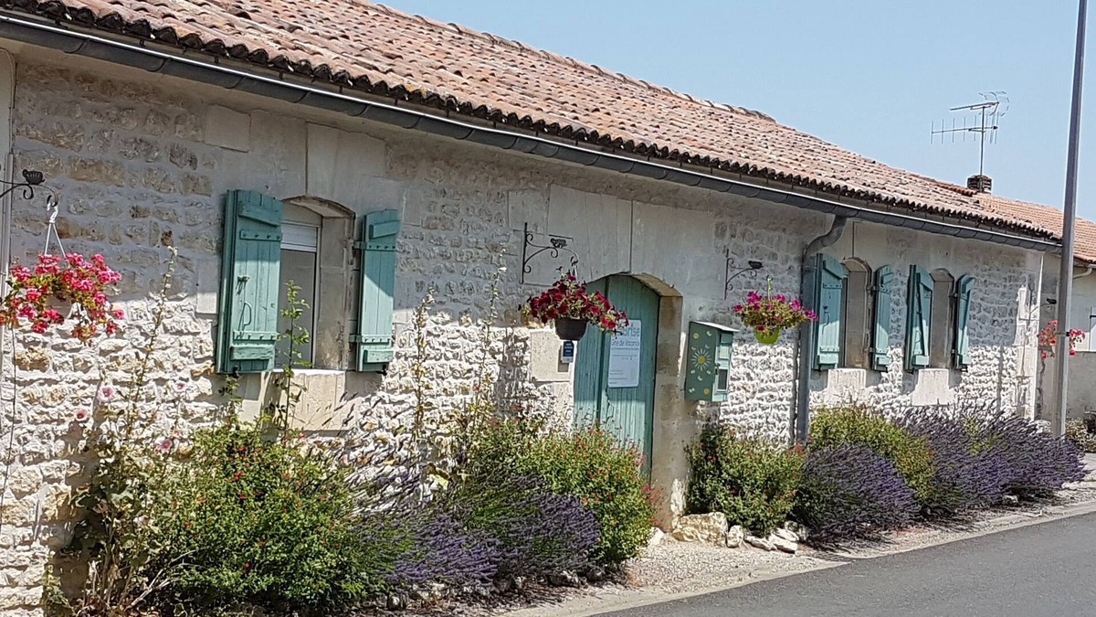 Virollet House | 3 * gite "Quietly" close to the beaches