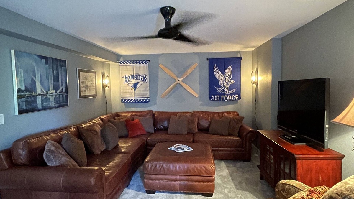 Gleneagle House | 3 KING Tmprpedc Beds <3 mi to USAFA @ Northgate Gleneagle/PRIVATE Entry 36" drs