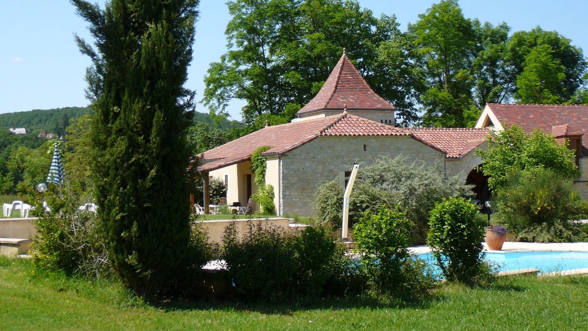 Degagnac House | 3 luxury holiday homes with swimming pool in Dordogne / Lot on a small estate