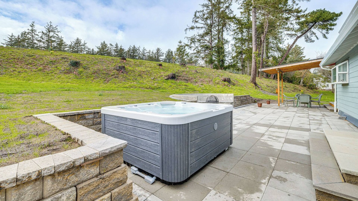 Warrenton House | 3 Mi to Beach: Oregon North Coast Retreat