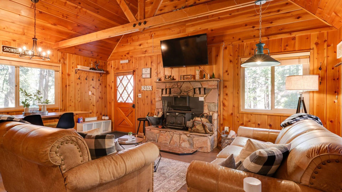 Dorrington Cabin | 3 Mi to Big Trees State Park: Cabin w/Scenic Deck
