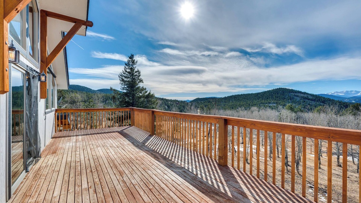 Black Hawk Cabin | 3 Mi to Casinos: Cabin w/Stables in Black Hawk!
