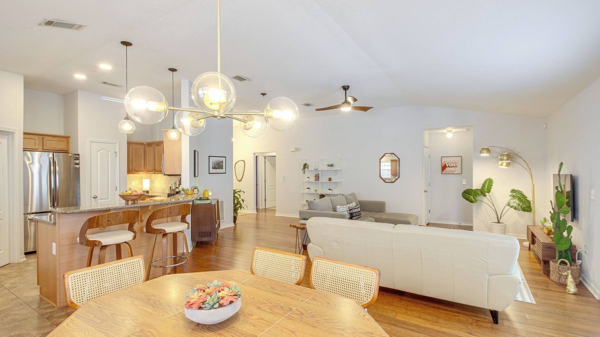 Milton House | 3 Mi to Escambia Bay: Home w/Deck & Private Yard!