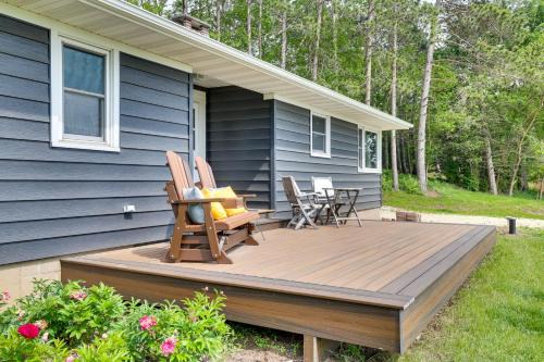 Onalaska House | 3 Mi to Lake Onalaska Quaint Home with Prairie View