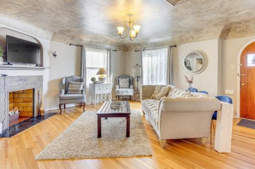 Pueblo House | 3 Mi to Pueblo Riverwalk Quiet Home with Patio