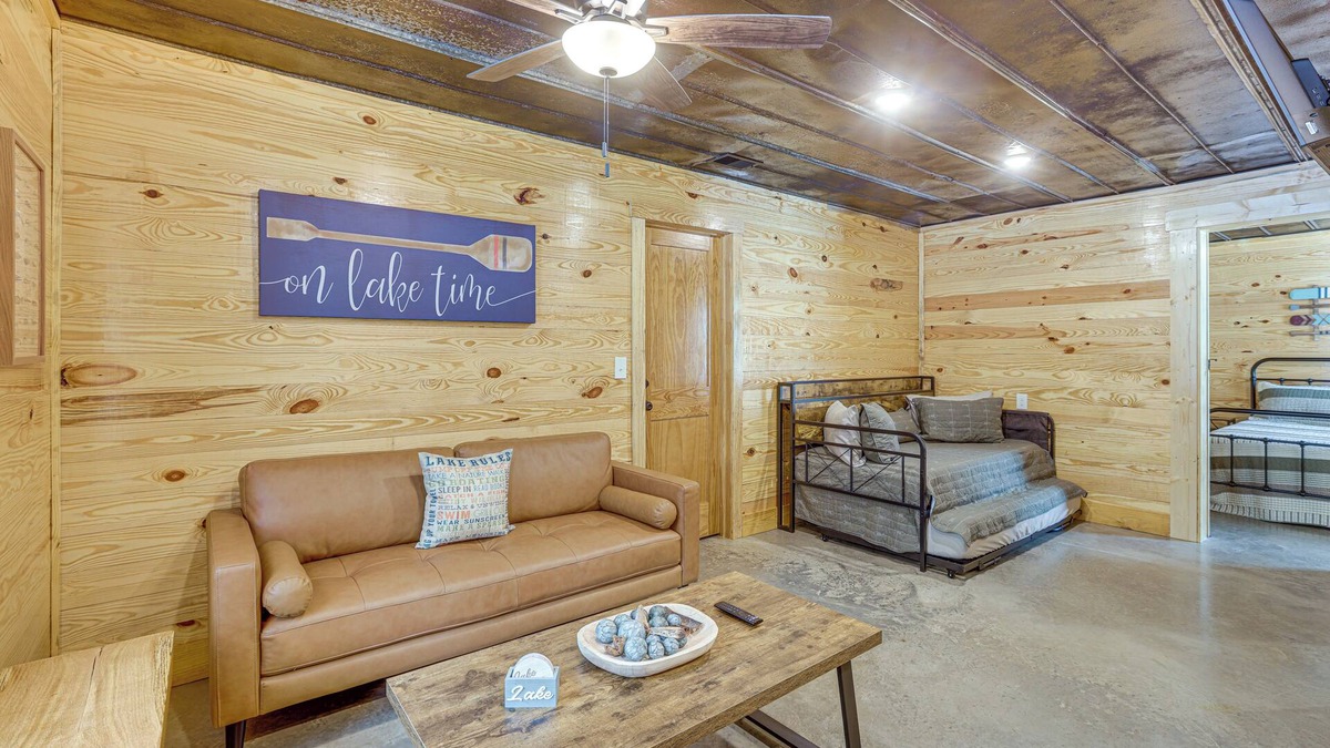 Alpine Bay Cabin | 3 Mi to Water: Logan Martin Lake Cabin Getaway
