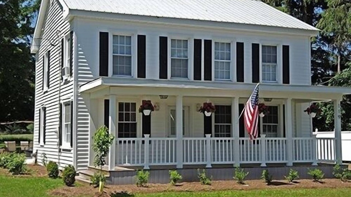 Milford House | 3 Mile Drive to Cooperstown Dreams Park and POOL