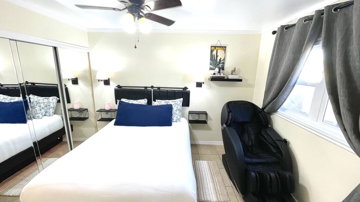 Biggs Field House | 3 Min to Airport/Fort Bliss - Very Pet Friendly