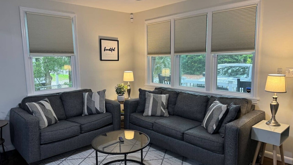 Pigeon Point House | 3 Min walk to Pigeon Point Park. Pets Yes