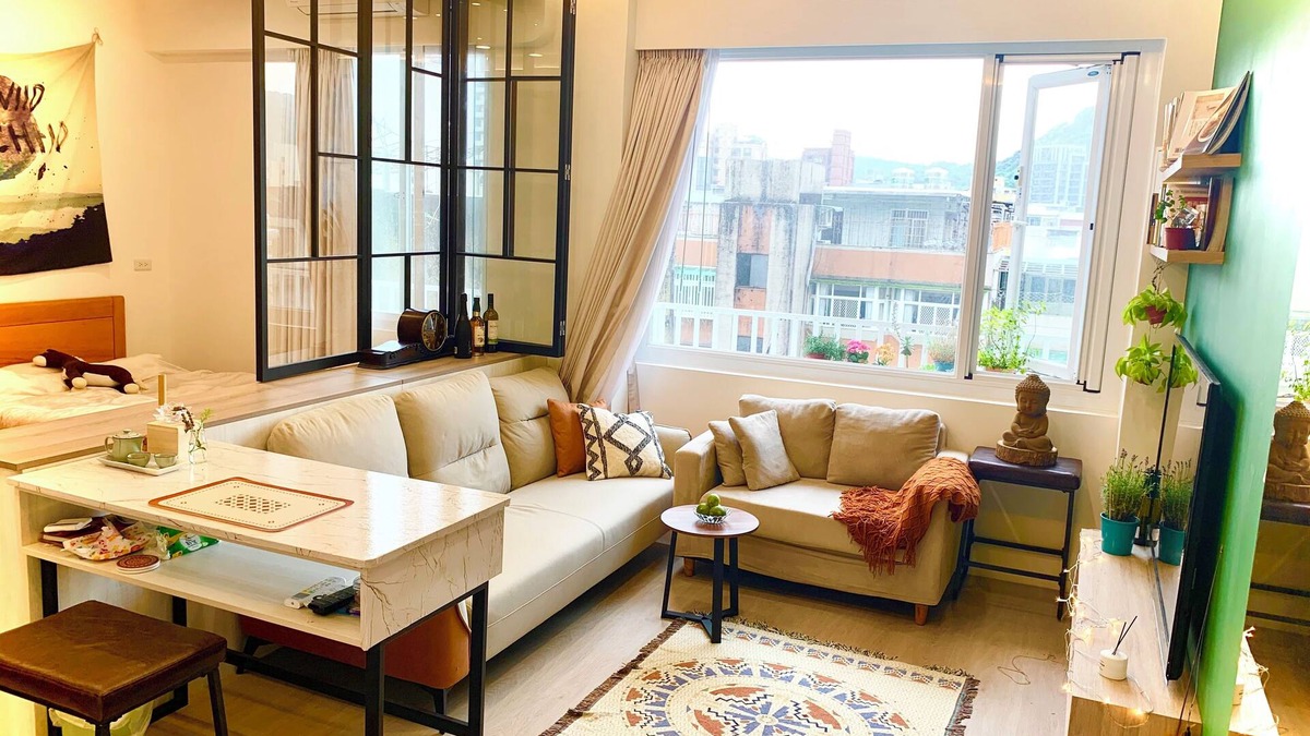 Daan Apartment | 3 Mins Walking from MRT. Near 101/Night Market