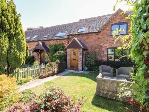 Pershore House | 3 Mount Pleasant