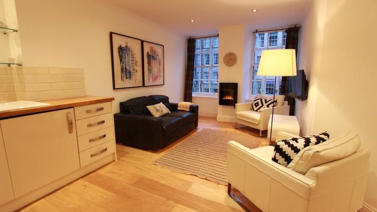 Old Town Apartment | 3 New Assembly Close Apartment - Edinburgh Royal Mile