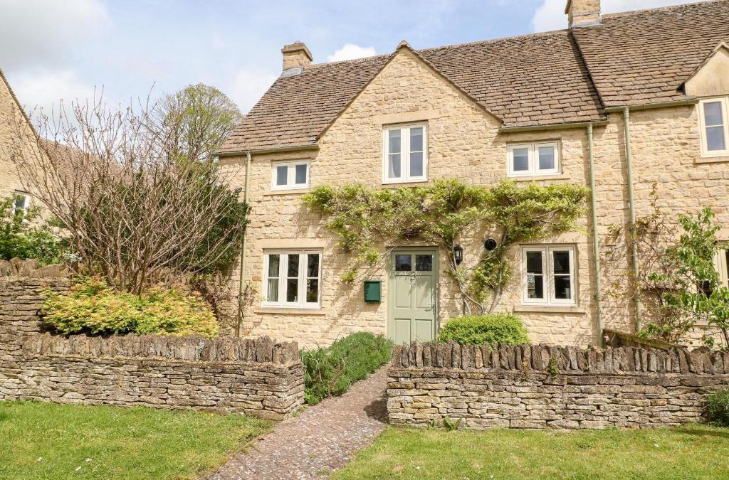 Quenington House | 3 Painters Field
