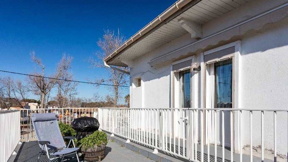 Marseillan Plage Apartment | 3-Room Apartment with Air Conditioning Near Market in Marseillan-Plage