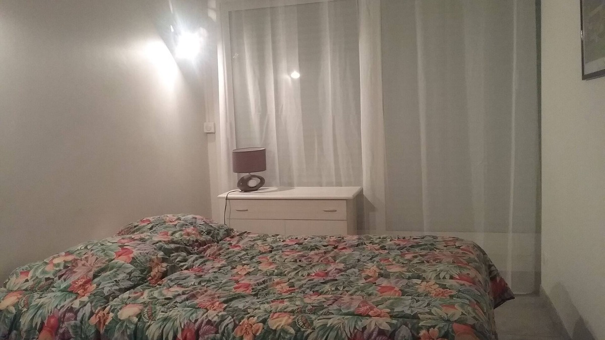 La Grande-Motte Apartment | 3-room apartment, 50m2, with 30m2 terrace, parking space, town center.