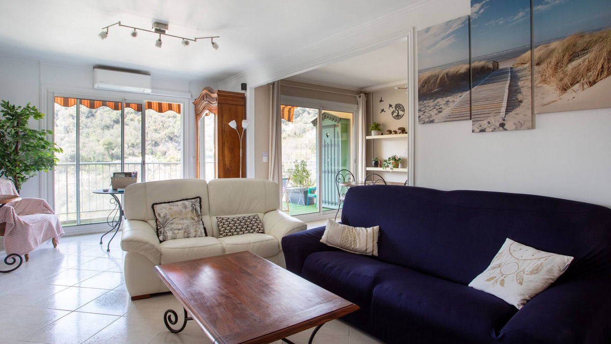 Le Ray Condo | 3 room apartment, air-conditioned, terrace, sea view
