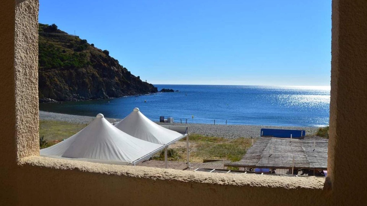 Cerbere Apartment | 3-room apartment, sleeps 6, with parking in Cerbère