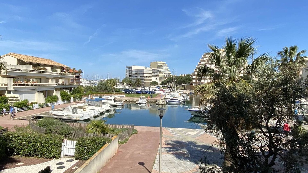 Le Port Apartment | 3-room apartment with loggia, 500m from the beach, sleeps 6 - Canet-Plage