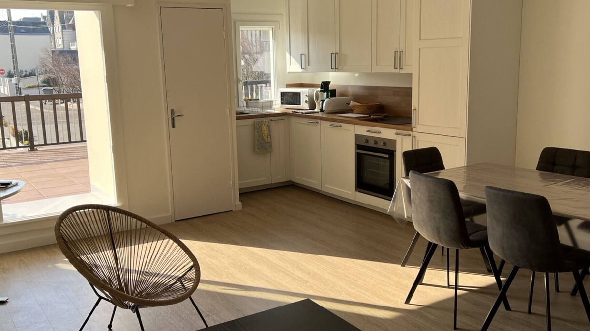 Cabourg Apartment | 3-room apartment with terraces and sea view - Parking included