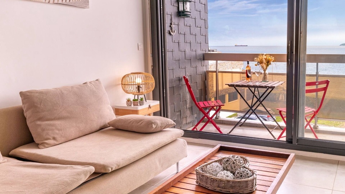 Kerroch Apartment | 3-Room Apartment with Terrace 30m from Shops and Beach in Ploemeur