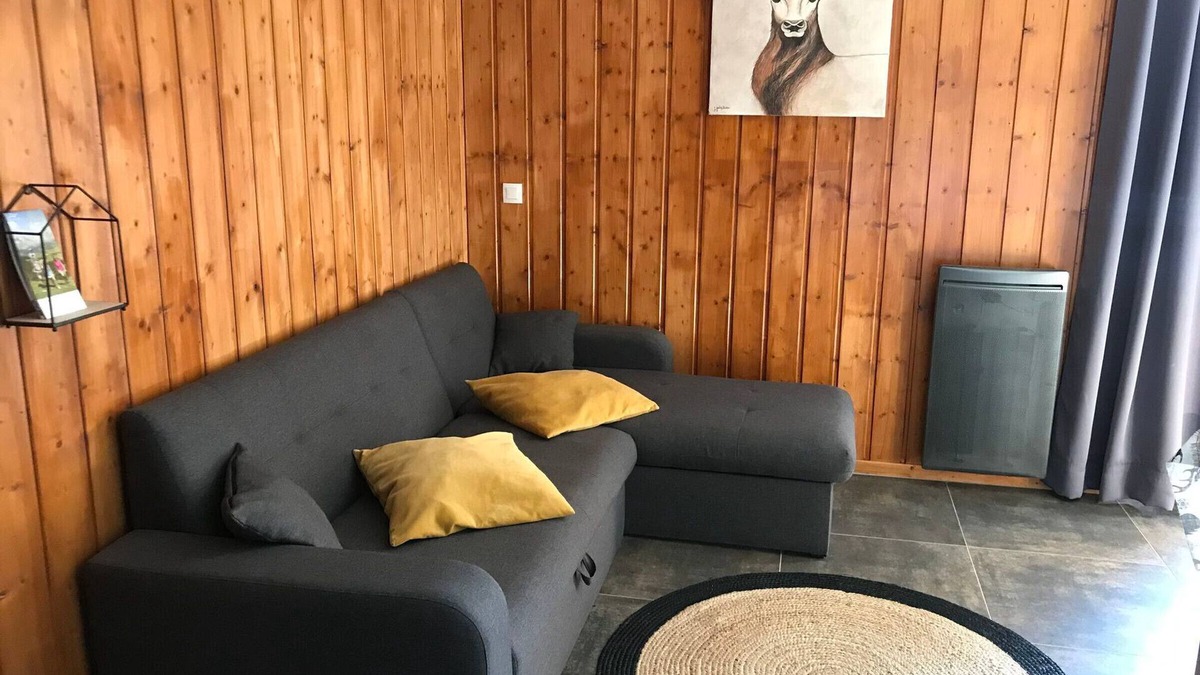 La Joue du Loup Ski Chalet | 3-room chalet, sleeps 7, parking, pets allowed