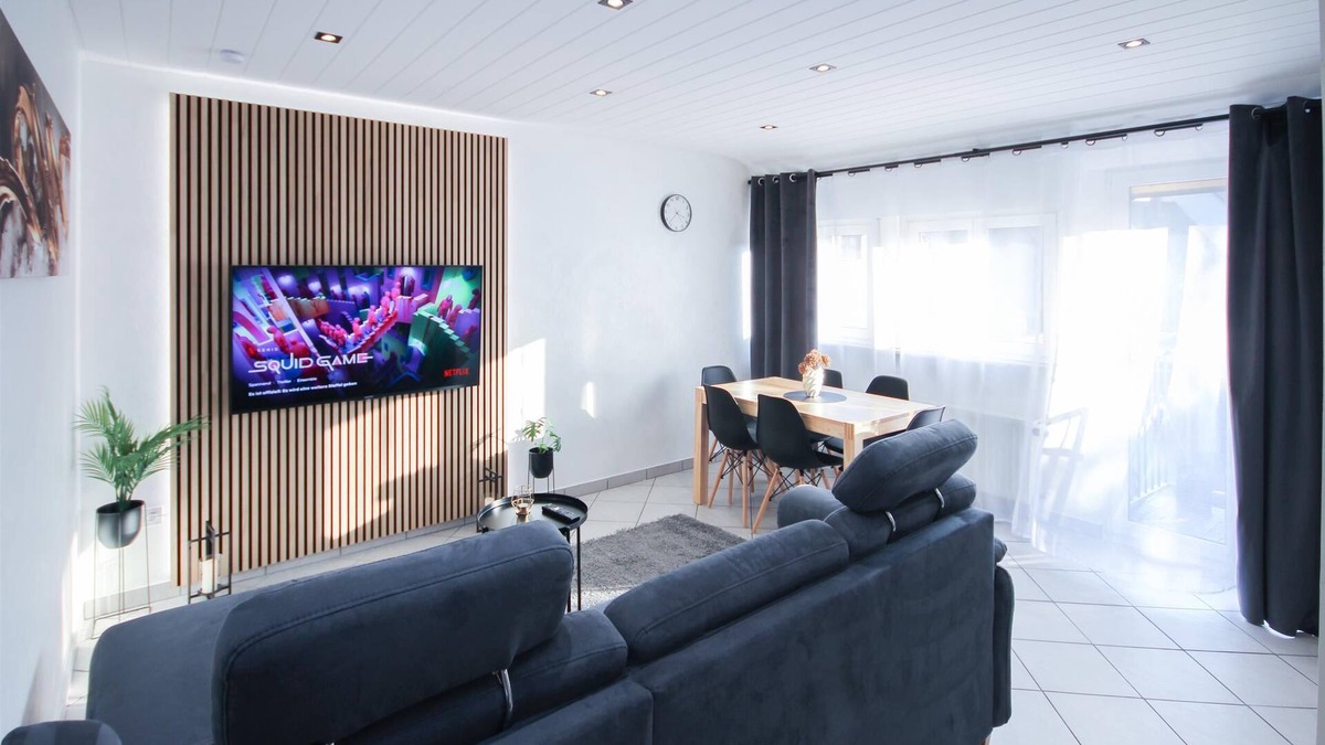 Stuttgart Apartment | 3 room duplex apartment 6 people Zuffenhausen Porsche