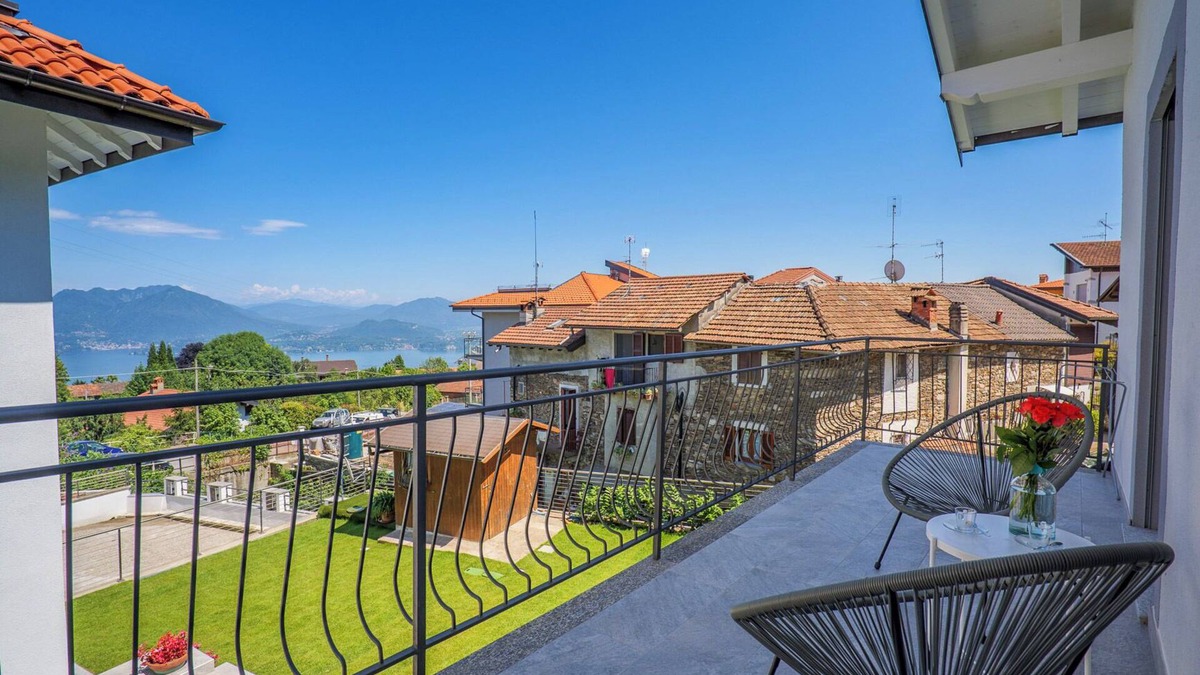 Someraro Apartment | 3-room maisonette apartment with terrace and balcony