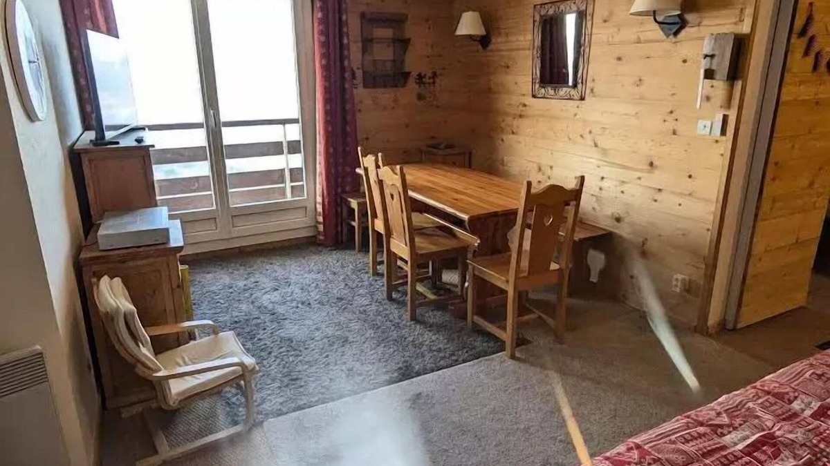 Prapoutel Apartment | 3 Rooms for 7 People