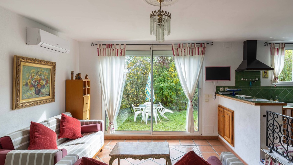 Ceret Apartment | 3-star single-storey apartment at the gates of Céret (66400) .