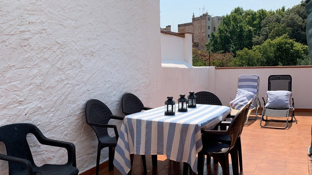 Figueres Apartment | 3-storey apartment in the center of Figueres. 500 meters from the Dali Museum.