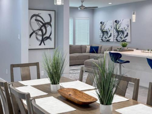 Central Business District House | 3-Story Downtown Houston Getaway