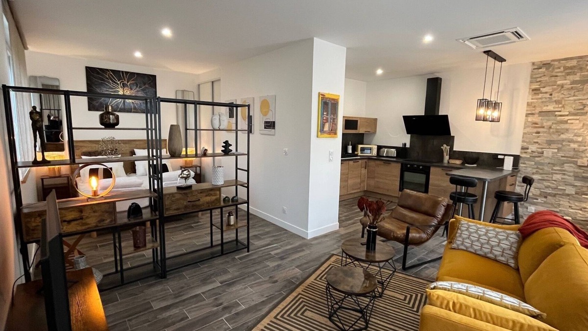 Vert-le-Grand Apartment | 3* studio apartment - Ground floor of an atypical outbuilding
