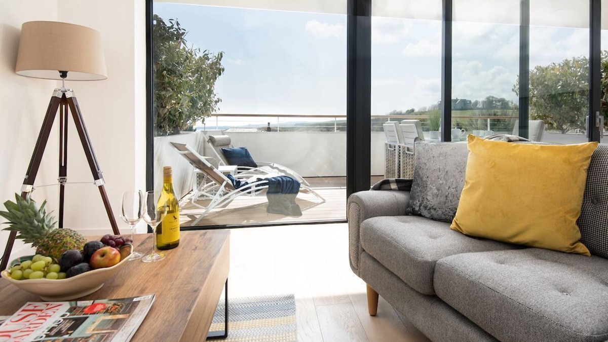 St Abbs Apartment | 3 THE BAY - A minimalist apartment with sweeping sea views over Coldingham Bay.