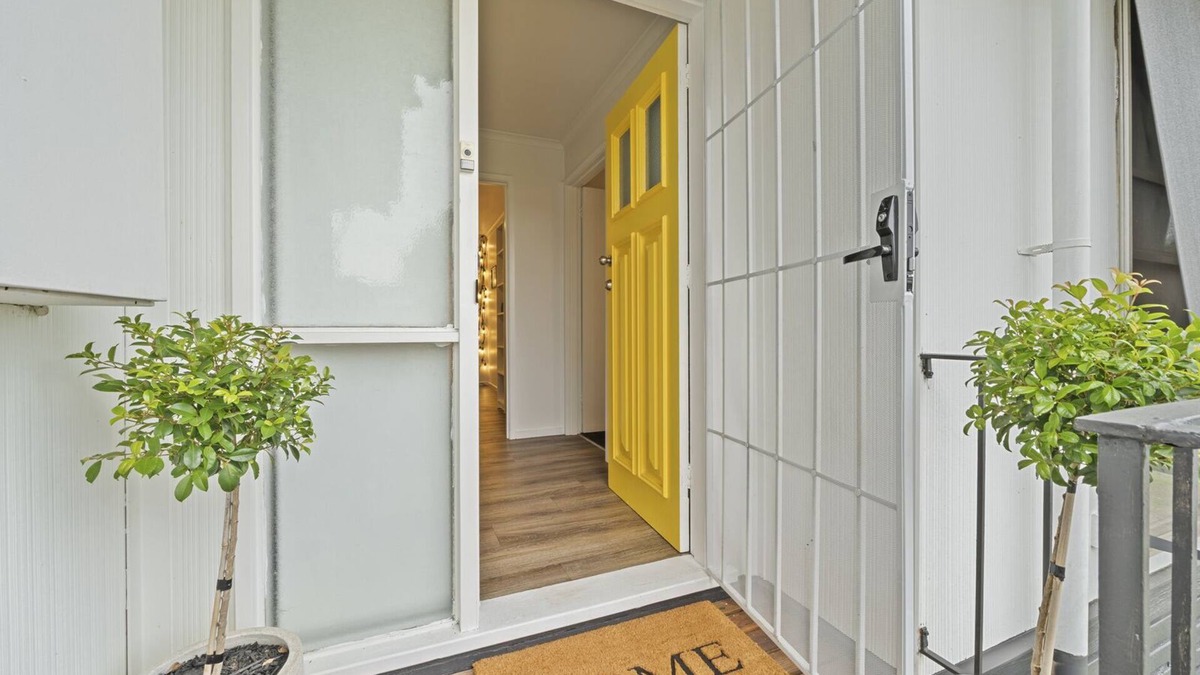 Myrtleford House | 3 The View