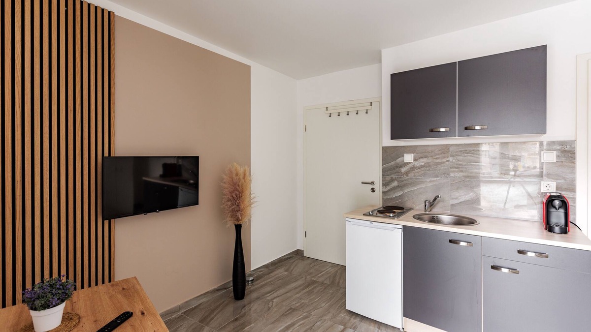 Altstadt-Nord Apartment | #3 | WIFI - CENTRAL - 300M TO CITY - KITCHEN - MODERN