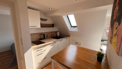 Aschaffenburg Apartment | 3 Zimmer Apartment mit Parkplatz - Sleepomat