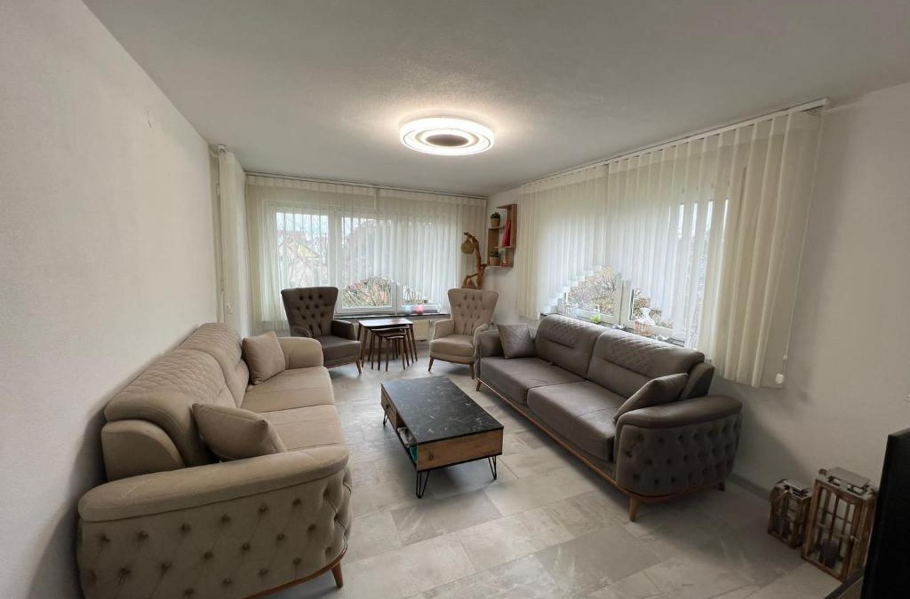 Erbach Apartment | 3 Zimmer OG Wohnung in Erbach