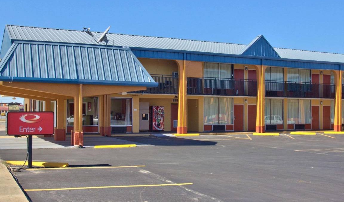 Donalsonville Hotel | 30 m² Hotel ∙ 127 guests