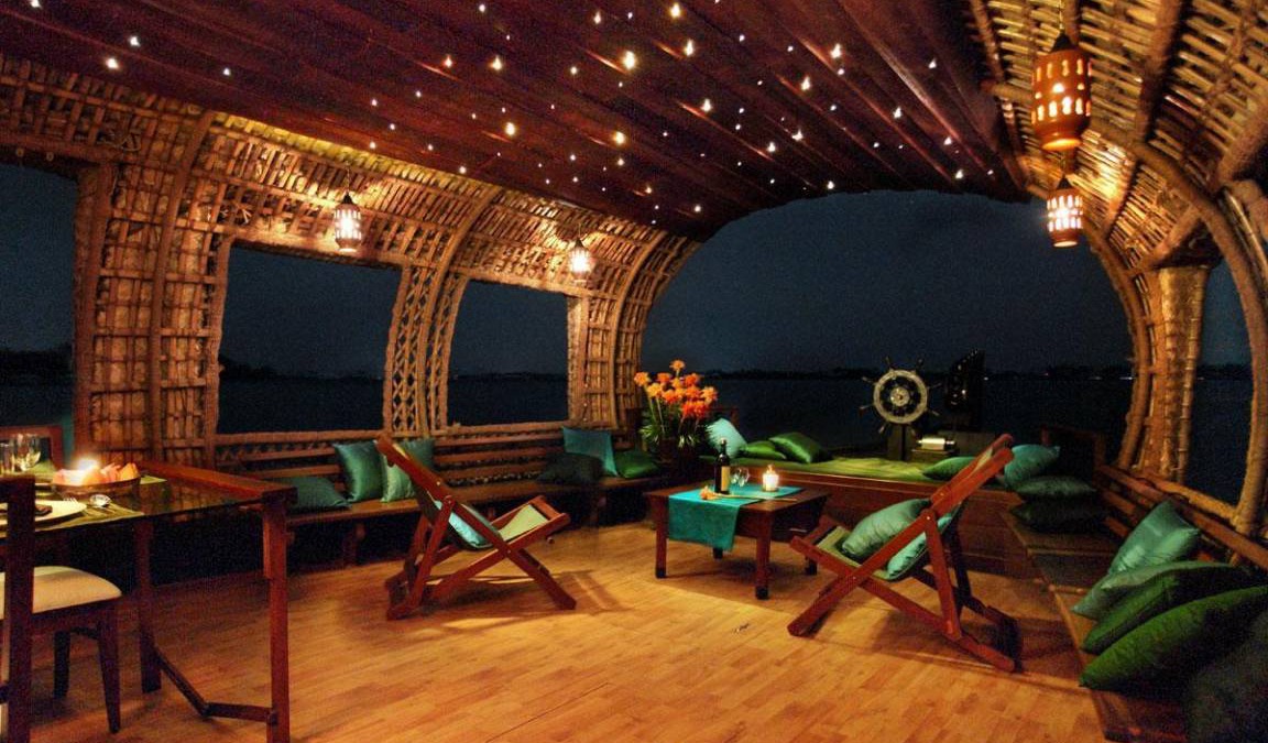 Alappuzha Boat Rental | 30 m² Houseboat ∙ 3 bedrooms ∙ 127 guests
