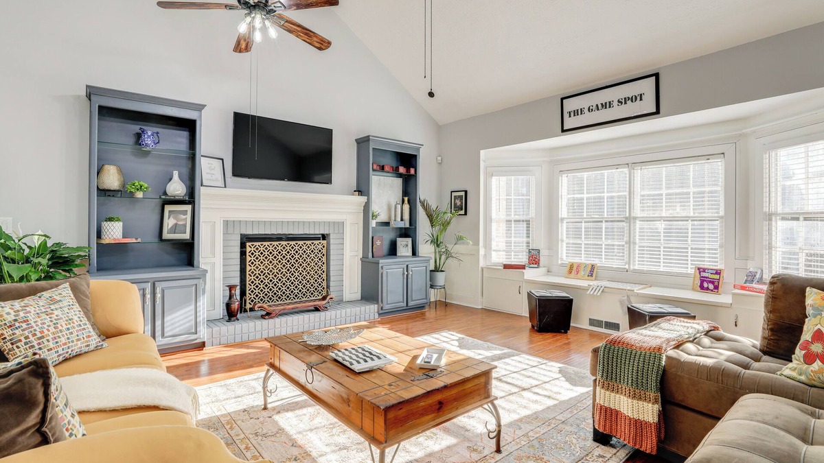 Centerville House | ~ 30 Mi to Atlanta - ‘The Wellness Manor’ w/Deck!