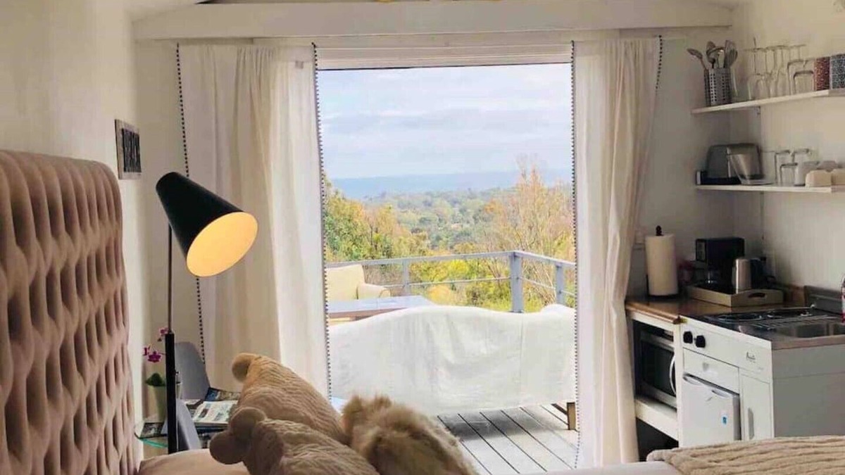 Central Malibu Cottage | 30% OFF! Malibu Charming Suite Ocean View King Bed