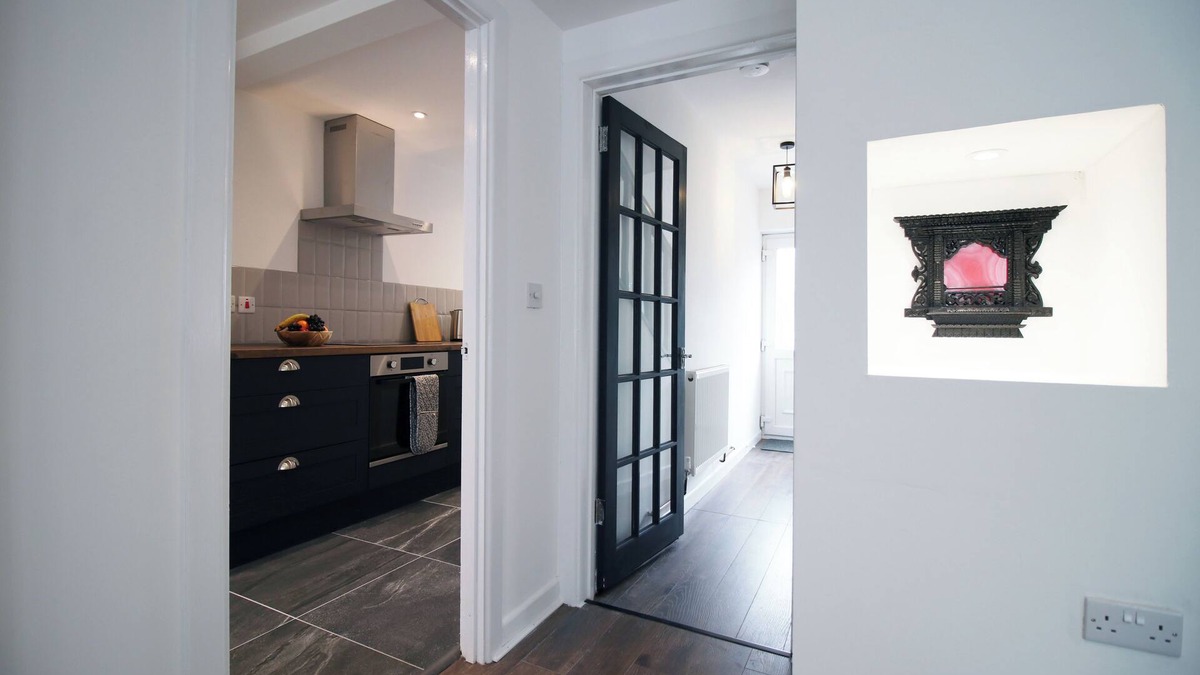 Llanrumney House | 30% Off Monthly Stay|Relocations|Business|Families