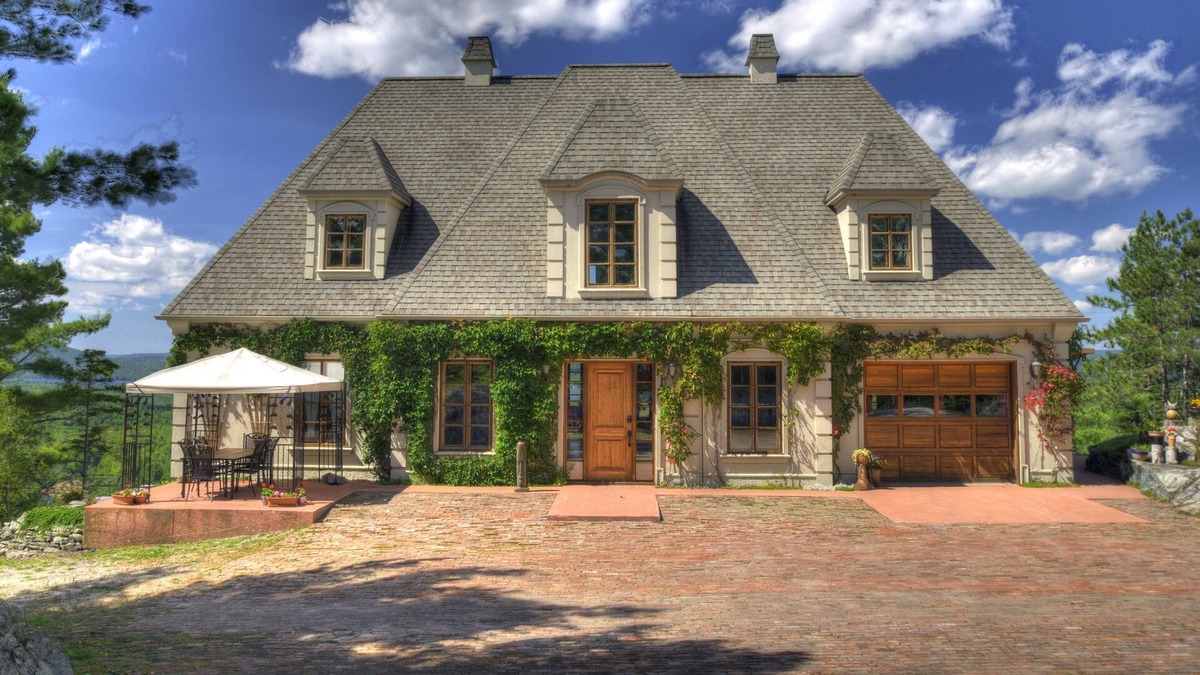 Saint-Denis-de-Brompton Ski Chalet | 30 persons in the nature, luxury domaine