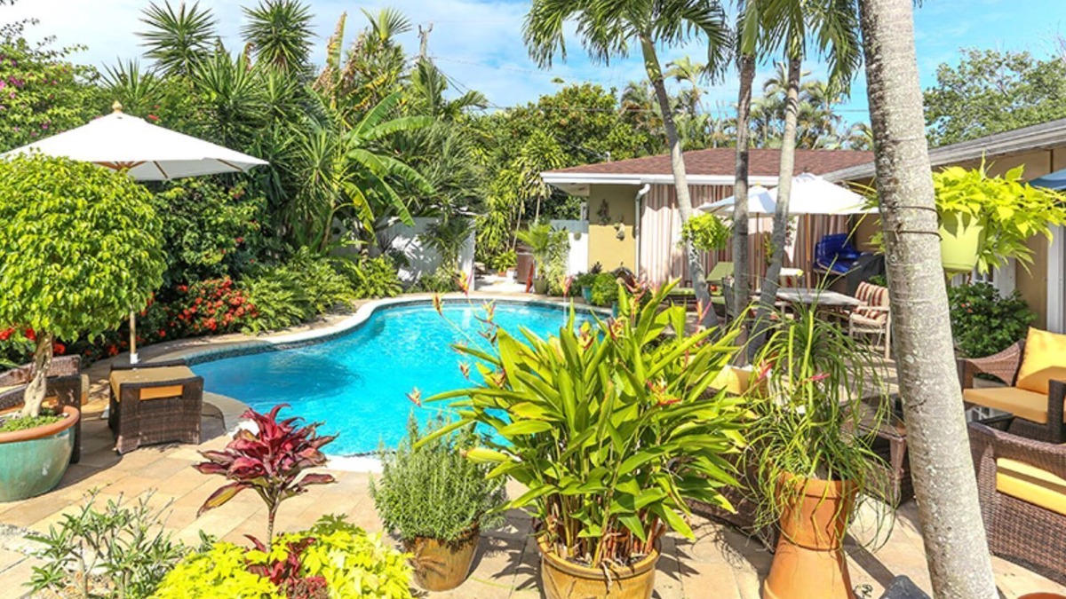 Wilton Manors Cottage | 300+ FIVE STAR RATINGS: Upscale, Private Cottage in Ft. Lauderdale/Wilton Manors